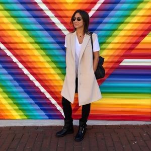 Meet your Posher, Eliza